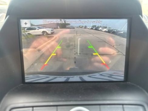 Used 2018 Ford Escape SE w/ SE Sync 3 Package AWD/4WD image 17