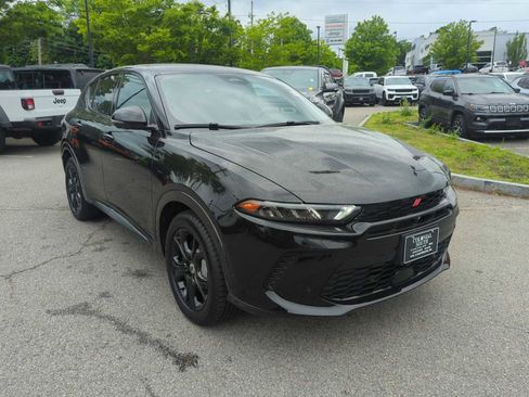 Used 2024 Dodge Hornet R/T w/ Tech Pack w/o Parking AWD/4WD image 8