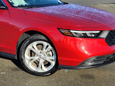 Certified 2024 Honda Accord LX image 3