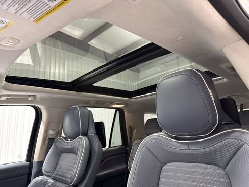 Used 2020 Lincoln Navigator Black Label AWD/4WD image 19