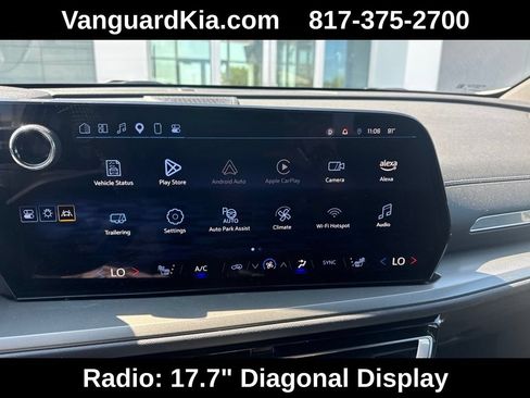 Used 2024 Chevrolet Traverse LT w/ Enhanced Driving Package FWD image 8