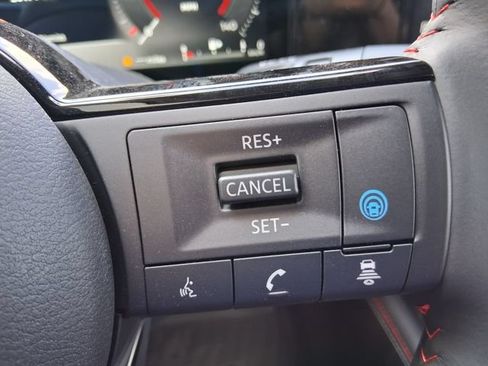 New 2026 Nissan Kicks SR w/ Cold Weather Package FWD image 17