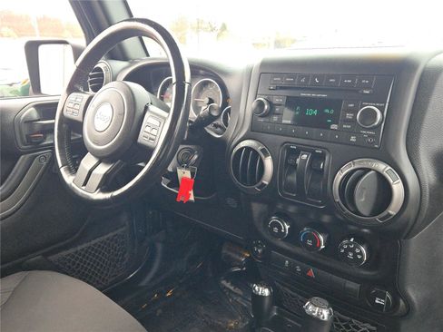 Certified 2018 Jeep Wrangler Sport image 8