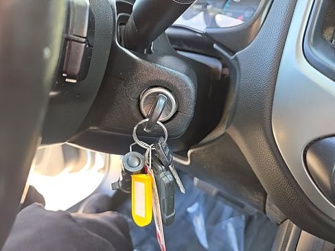 Used 2021 Chevrolet Colorado LT w/ Fleet Safety Package image 24