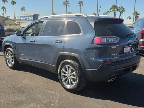 Used 2021 Jeep Cherokee Latitude Lux w/ Comfort/Convenience Group image 8