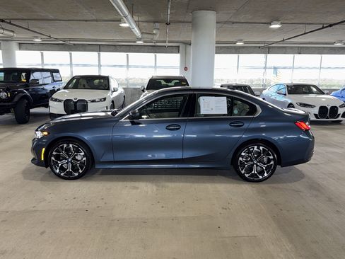 Used 2025 BMW 330i Sedan w/ Convenience Package RWD image 4