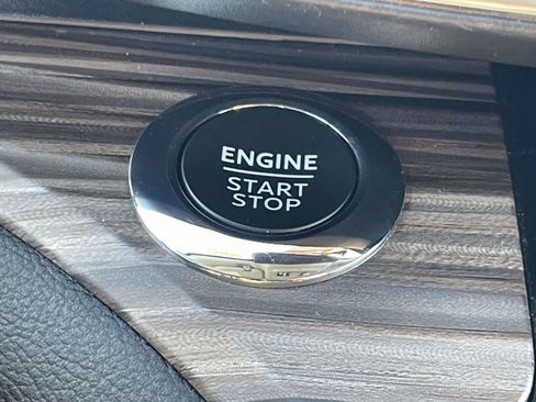 Certified 2023 Ford Explorer Limited image 23