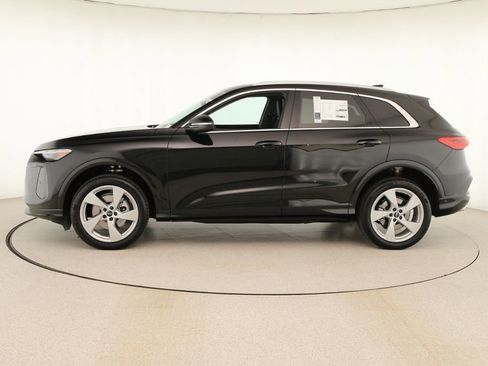 New 2025 Audi Q5 Premium AWD/4WD image 2