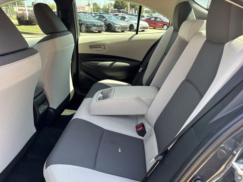 Used 2024 Toyota Corolla LE image 10