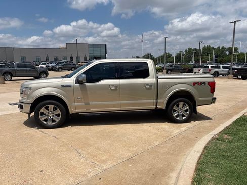 Used 2018 Ford F150 King Ranch w/ Equipment Group 601A Luxury AWD/4WD image 9