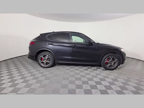 Used 2023 Alfa Romeo Stelvio Sprint RWD image 37