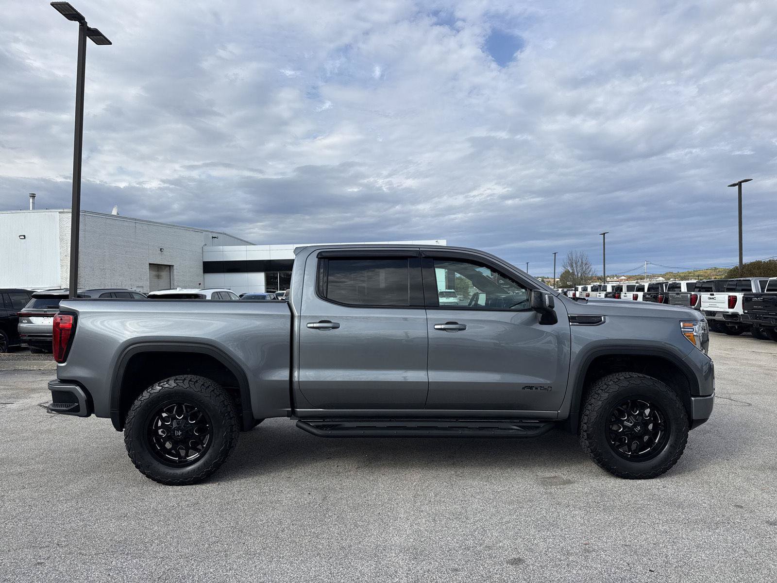 Used 2020 GMC Sierra 1500 AT4 w/ AT4 Premium Package AWD/4WD image 13