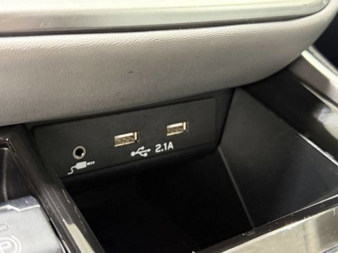 Used 2022 Subaru Outback Premium image 24