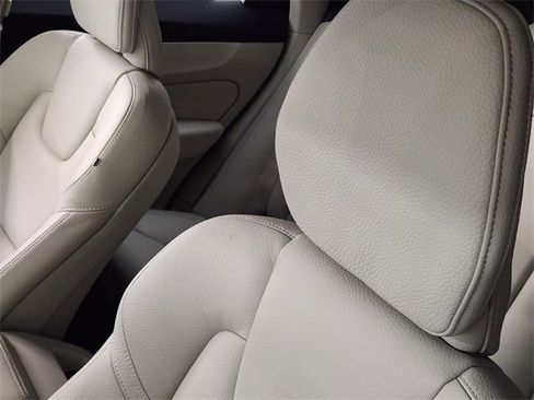 Used 2025 Volvo XC60 T8 Plus w/ Protection Package Premier image 14