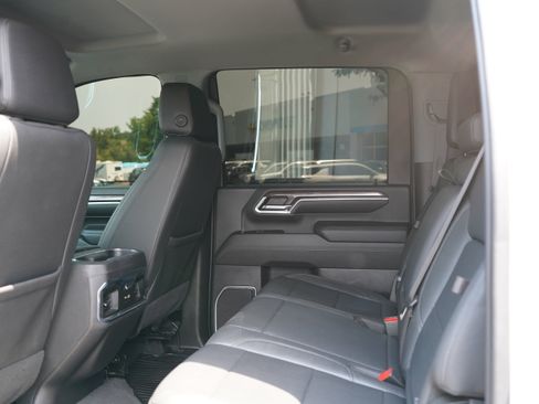 Used 2024 Chevrolet Silverado 2500 LTZ AWD/4WD image 29