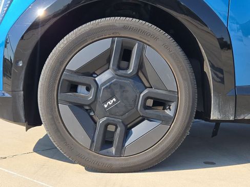 Used 2024 Kia EV9 GT-Line AWD/4WD image 12