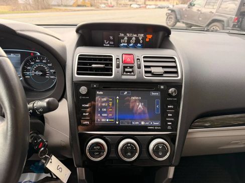 Used 2018 Subaru Forester 2.5i Limited AWD/4WD image 13
