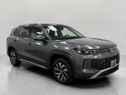 New 2025 Volkswagen Tiguan S image 1