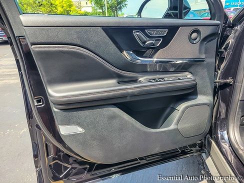 Used 2021 Lincoln Corsair Reserve w/ Sport Package image 19