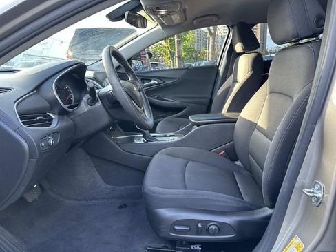 Used 2022 Chevrolet Malibu LT FWD image 16