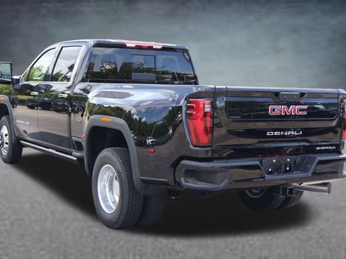 New 2026 GMC Sierra 3500 Denali w/ Denali Reserve Package AWD/4WD image 20