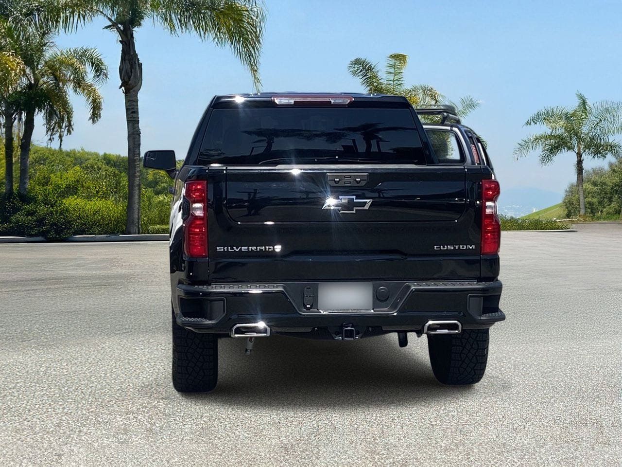 Used 2024 Chevrolet Silverado 1500 Custom Trail Boss AWD/4WD image 4