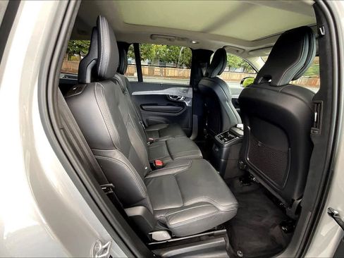 Used 2023 Volvo XC90 T8 Ultimate w/ Lounge Package image 30