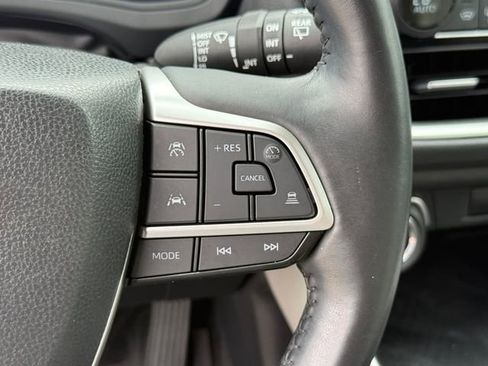 Used 2024 Toyota Grand Highlander AWD image 15