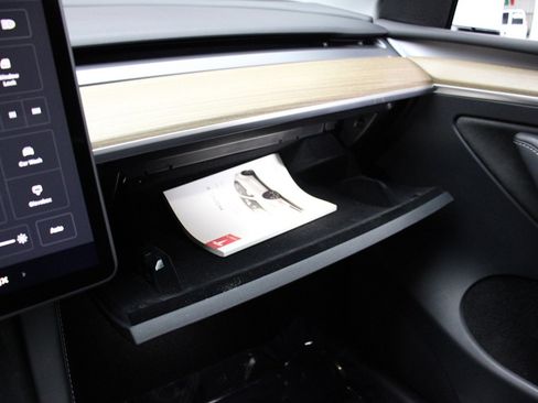 Used 2023 Tesla Model Y Long Range image 50