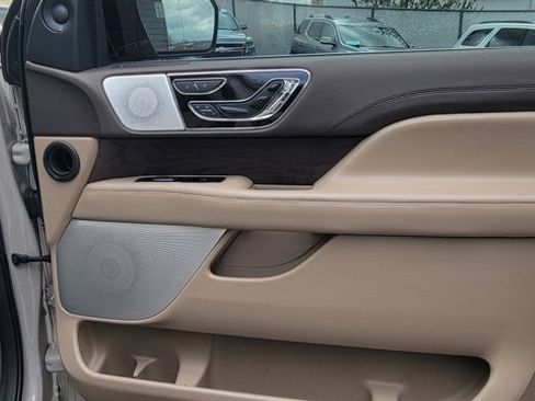 Used 2024 Lincoln Navigator L Reserve AWD/4WD image 46