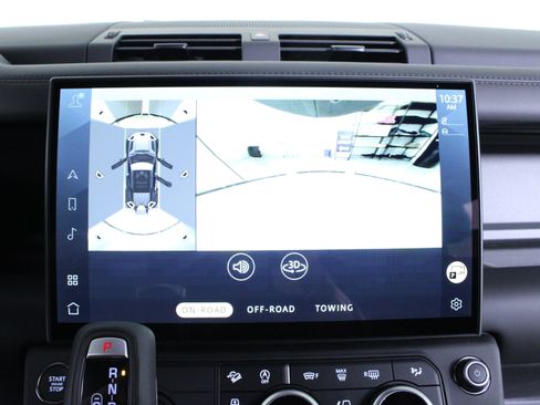 New 2026 Land Rover Defender 110 X-Dynamic SE image 21