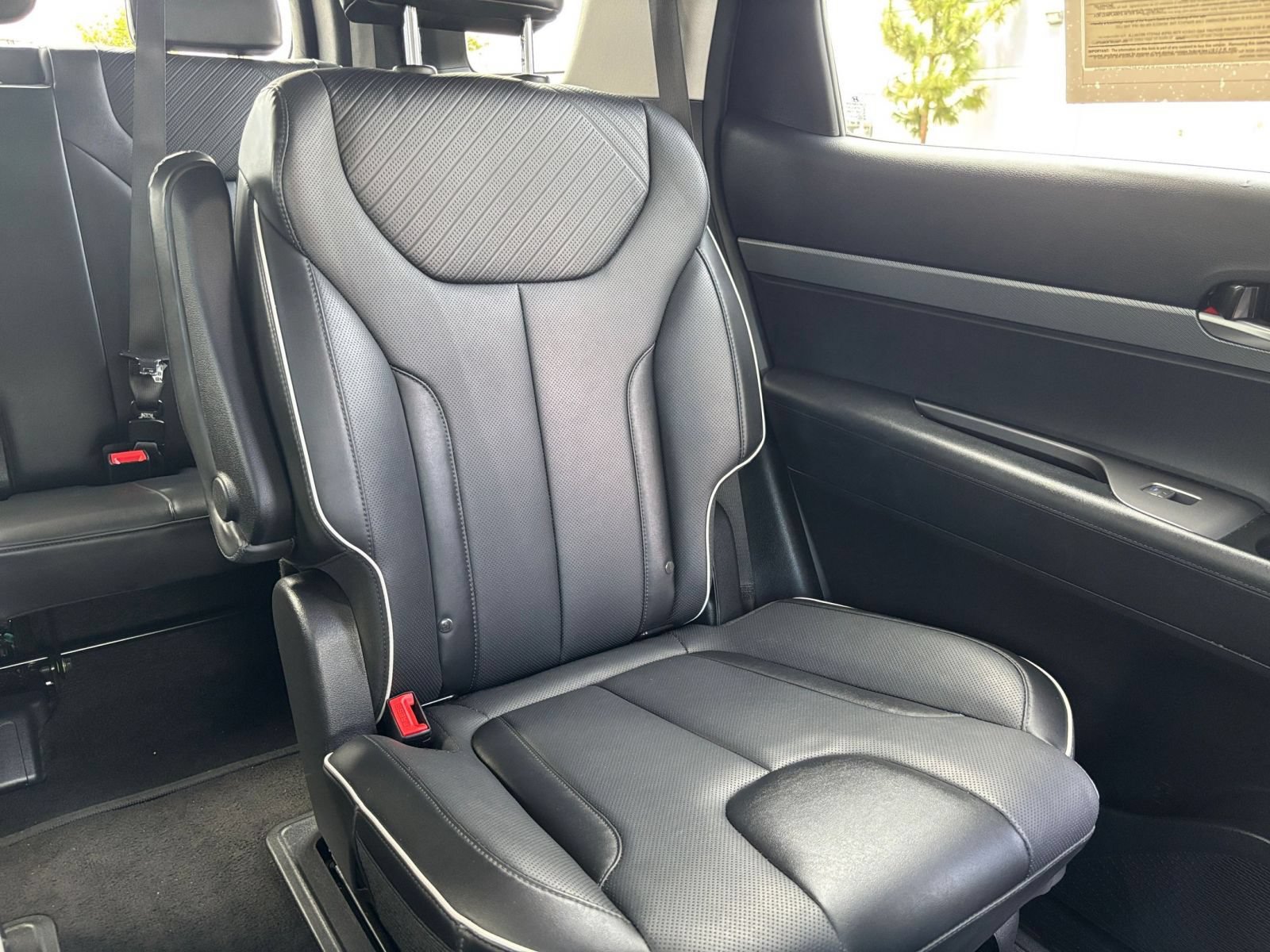 Used 2025 Hyundai Palisade SEL FWD image 40