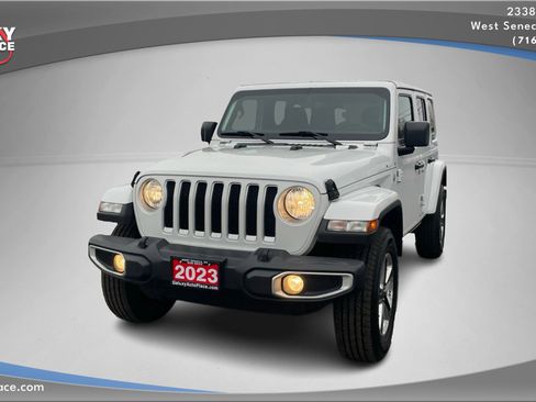 Used 2023 Jeep Wrangler Sahara image 2