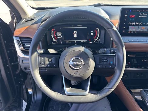 Used 2024 Nissan Rogue Platinum w/ Platinum Premium Package image 25