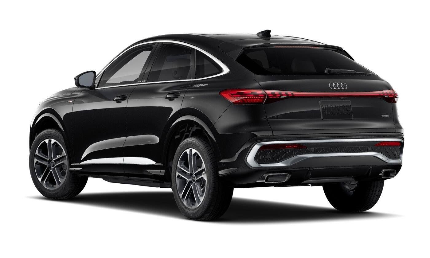Used 2025 Audi Q5 Premium w/ Convenience Package AWD/4WD image 2
