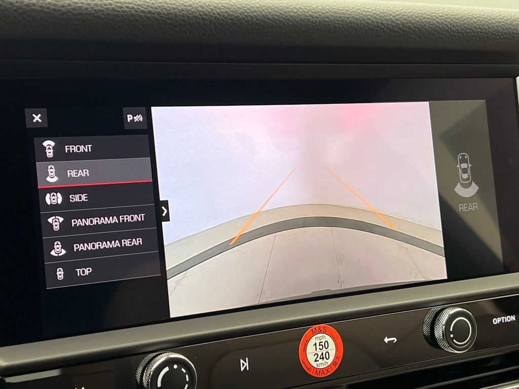 Certified 2026 Porsche Macan AWD/4WD image 15