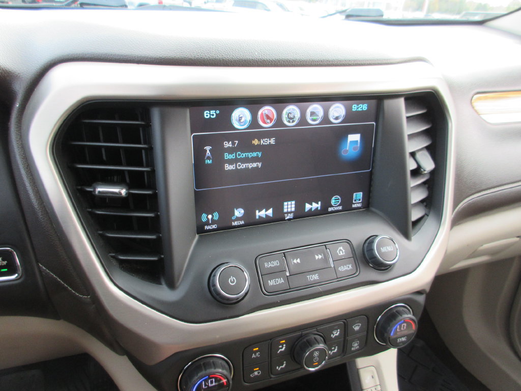 Certified 2017 GMC Acadia Denali w/ Technology Package FWD image 31