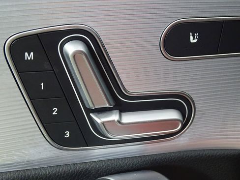 Used 2019 Mercedes-Benz A 220 w/ Premium Package image 17