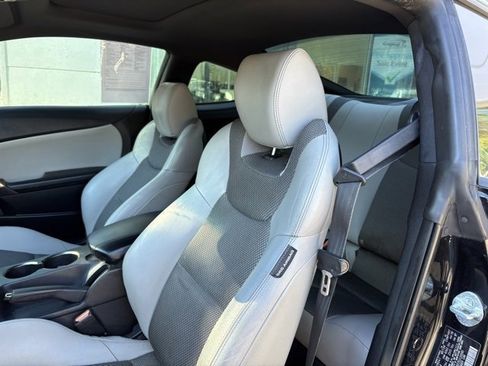 Used 2014 Hyundai Genesis 2.0T image 12