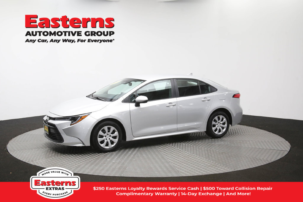 Used 2025 Toyota Corolla LE FWD image 58