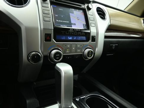 Used 2015 Toyota Tundra Limited w/ Limited Premium Package AWD/4WD image 15