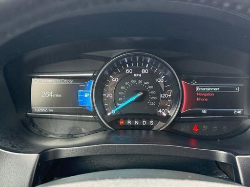 Used 2018 Ford Explorer XLT w/ XLT Appearance Package image 18