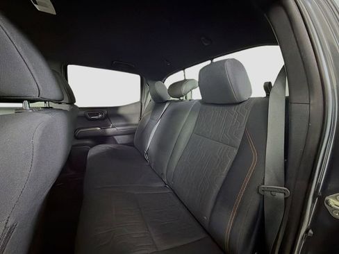 Used 2020 Toyota Tacoma TRD Sport image 21