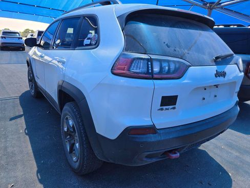 Used 2020 Jeep Cherokee Trailhawk w/ Comfort/Convenience Group AWD/4WD image 3