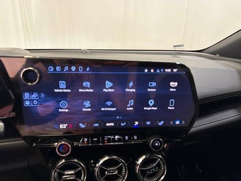 Used 2024 Chevrolet Blazer EV LT AWD/4WD image 17