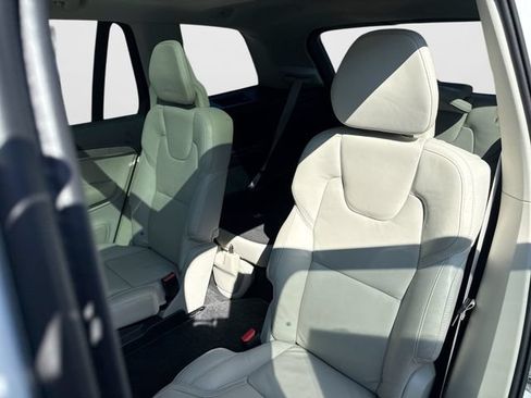 Certified 2023 Volvo XC90 B6 Ultimate w/ Protection Package AWD/4WD image 29