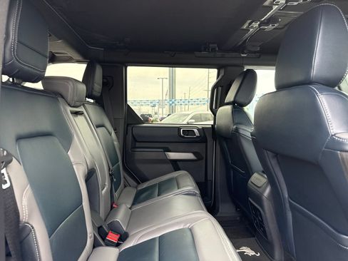 Used 2023 Ford Bronco Outer Banks AWD/4WD image 16