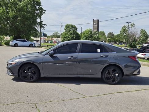 New 2026 Hyundai Elantra SEL Sport Premium FWD image 4