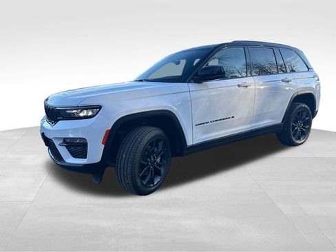New 2025 Jeep Grand Cherokee Limited AWD/4WD image 3