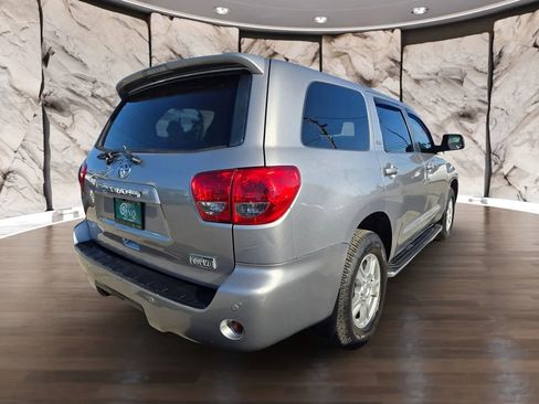 Used 2008 Toyota Sequoia SR5 image 6